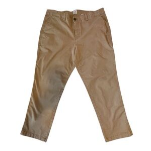 Gap Women’s khaki cropped pants sz 14 Petite